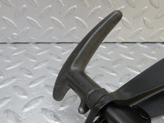 W109 handbrake handle lever used OEM