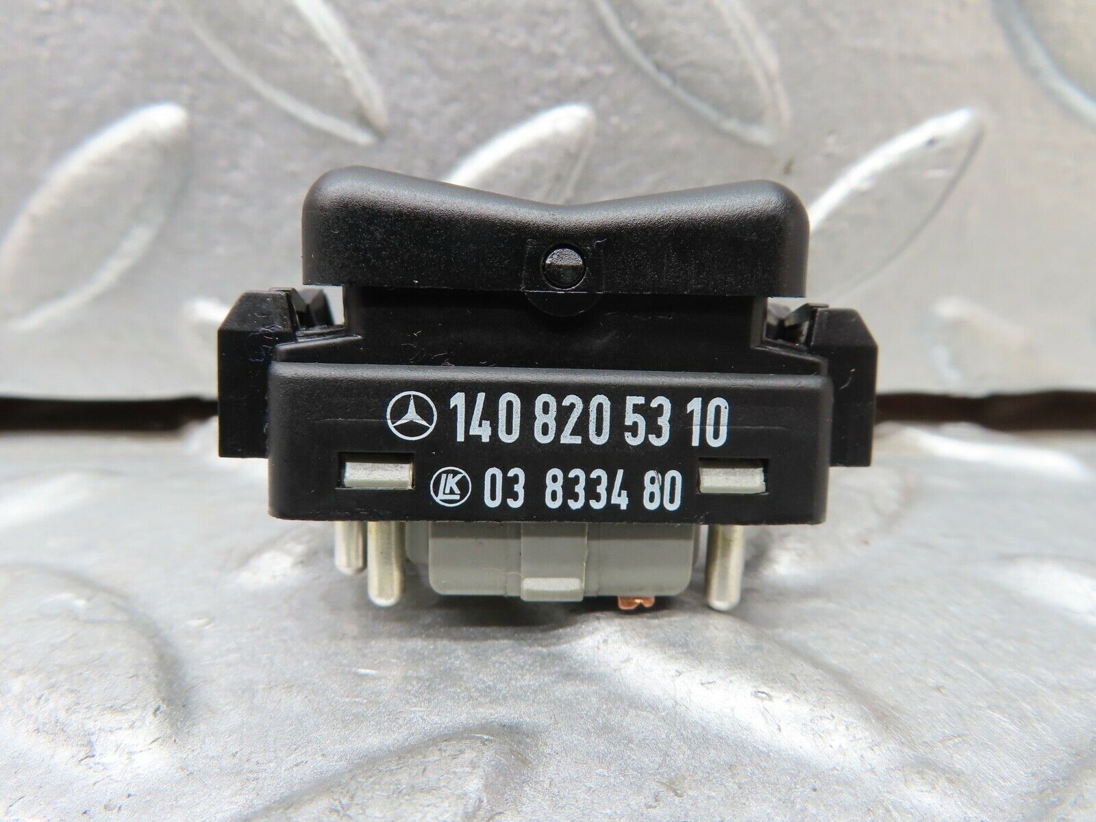 19722 Mercedes-Benz C140 CL420 Coupe Rear Folding Headrest Switch 1408205310