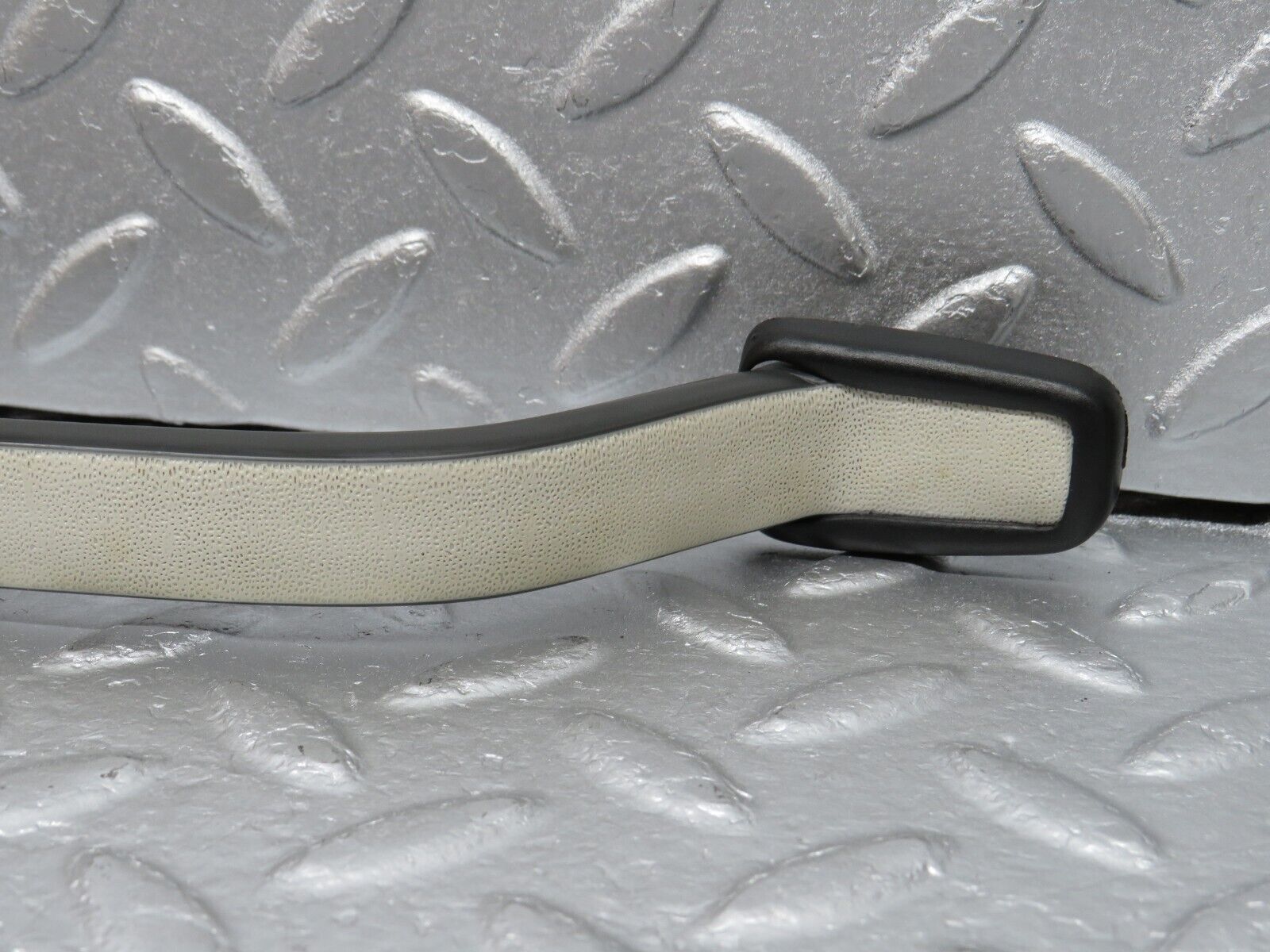 40666 Mercedes-Benz W123 300D Interior Roof Grab Handle Set