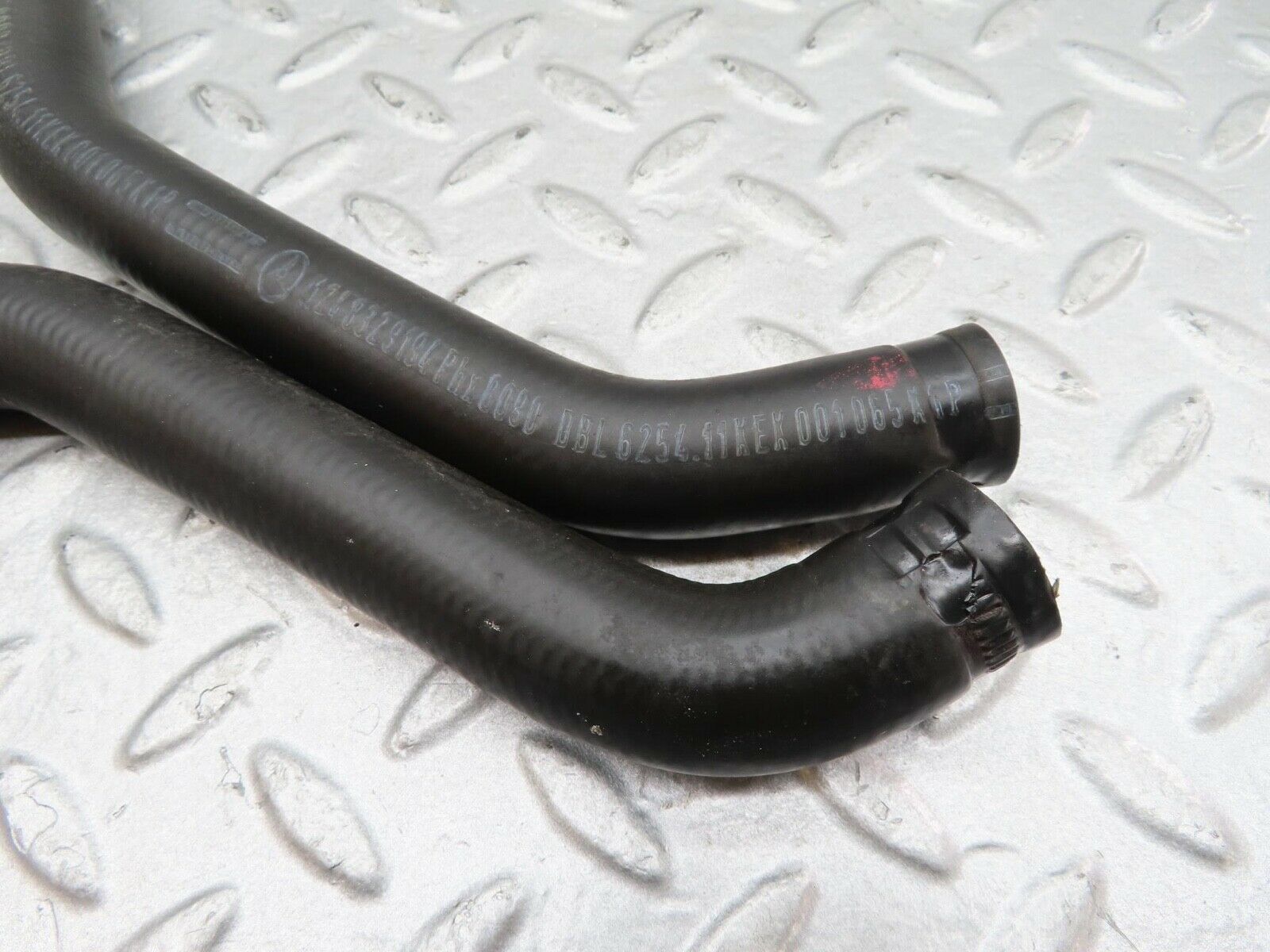 16403 Mercedes-Benz W124 260E Water Cooling Hose Pipe 1248325894