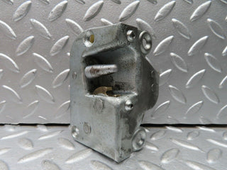 20981 Mercedes-Benz W114 250CE Coupe Left Door Lock Mechanism