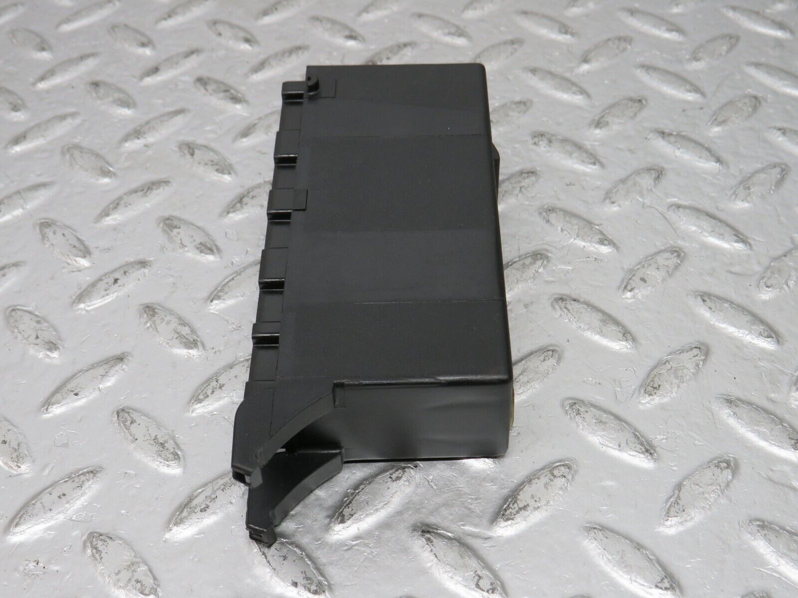 33435 Mercedes-Benz W202 C180 Light Control Unit 2025420232