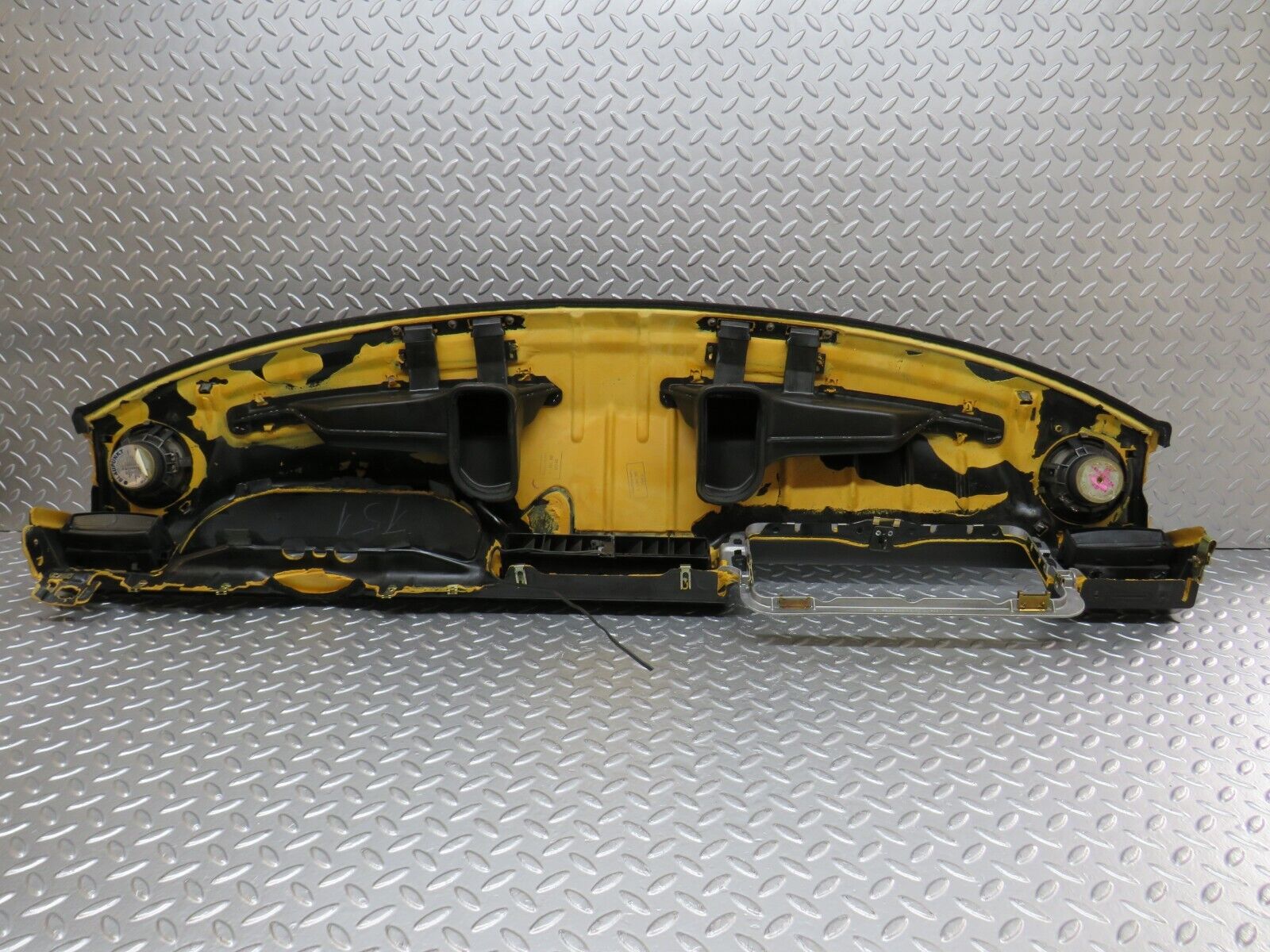 34032 Mercedes-Benz W124 260E Dashboard Brown