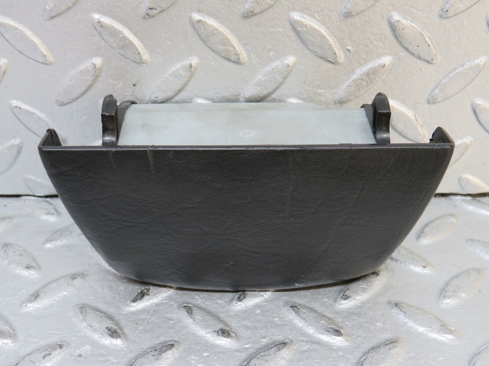 37913 Mercedes-Benz A124 320E Cabriolet Centre Console Rear Ashtray