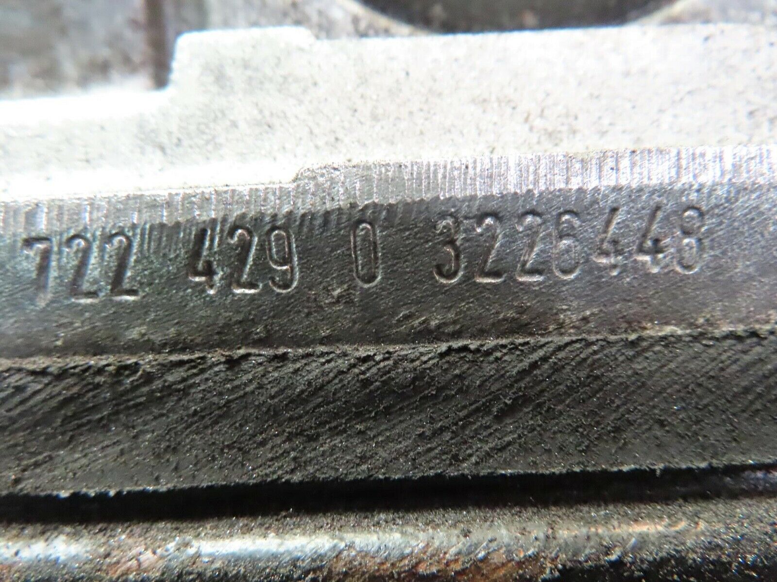 16511 Mercedes-Benz W124 260E Automatic Gearbox 722.429 1242700402