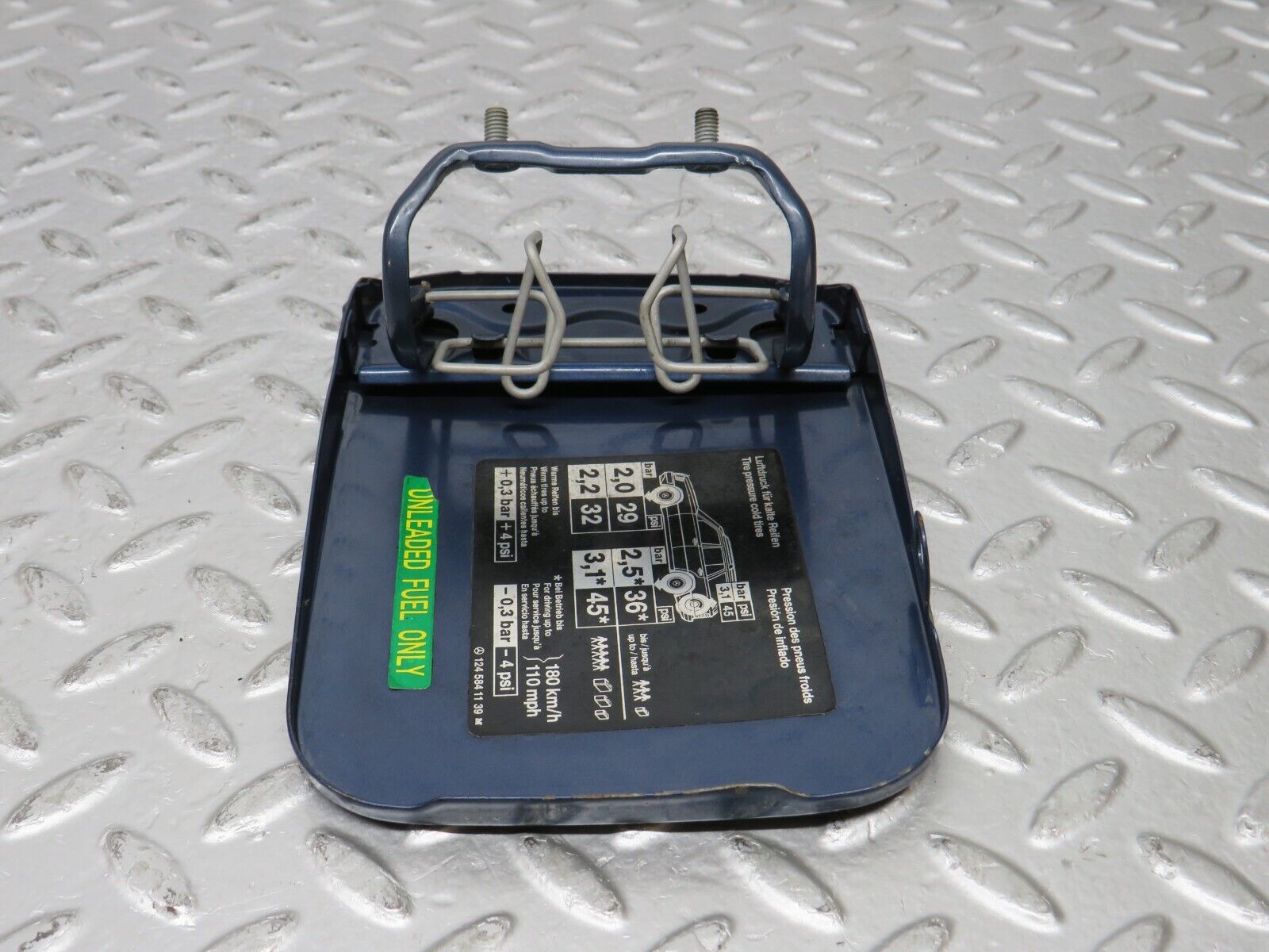 31307 Mercedes-Benz S124 220TE Wagon Fuel Tank Flap Cap 1245841139