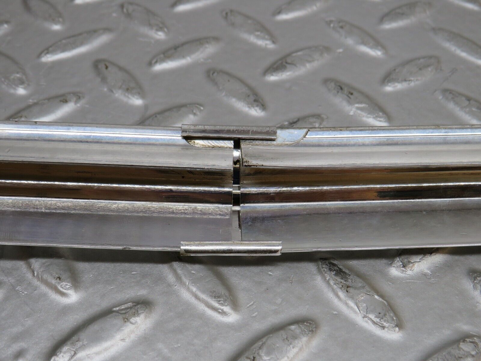 37381 Mercedes-Benz W109 300SEL Front Windscreen Chrome Frame