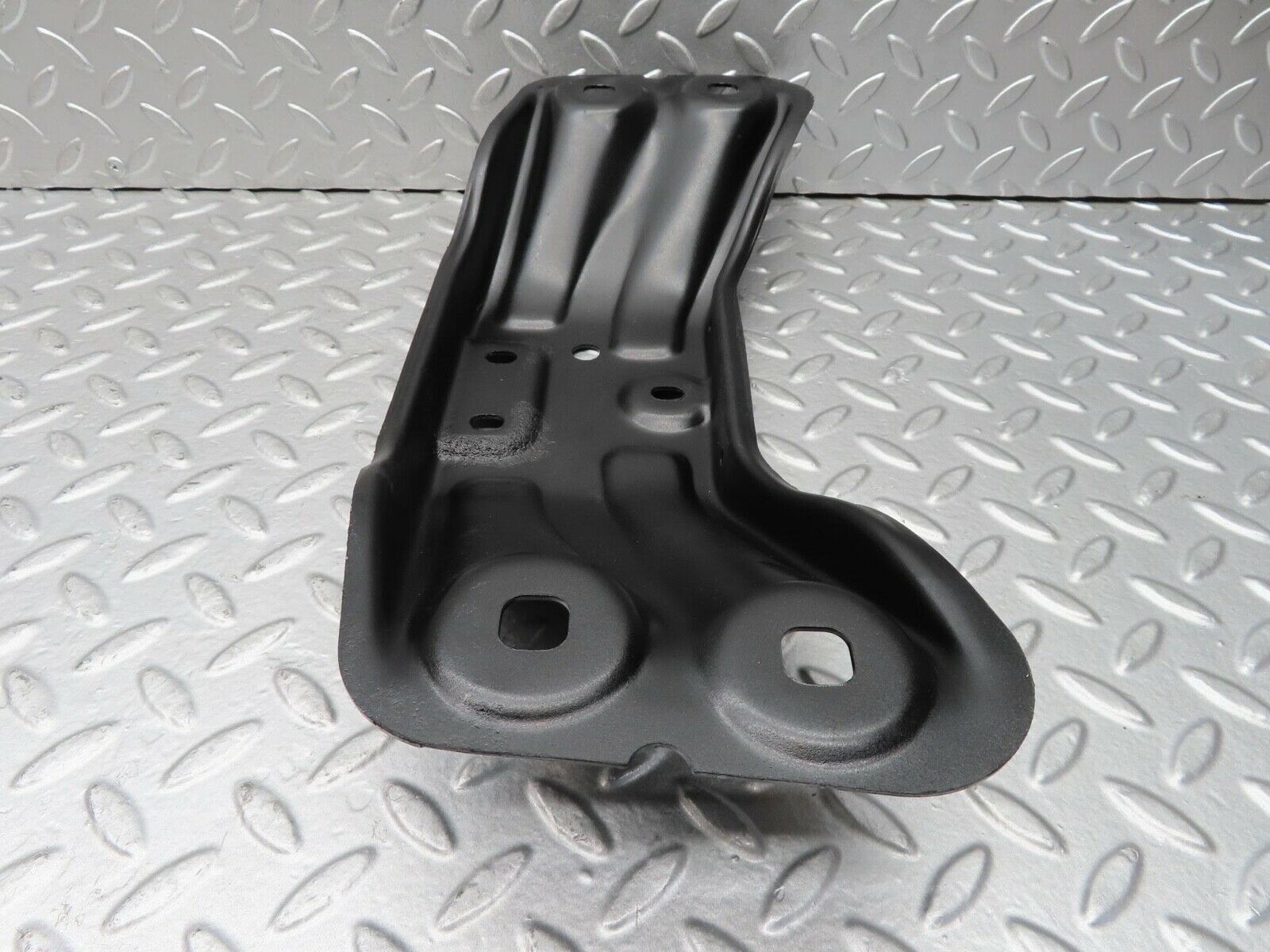 15098 Mercedes-Benz W140 S320 Gearbox Mount Bracket