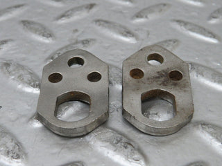 W116 fuel injector bracket 2 pcs used OEM