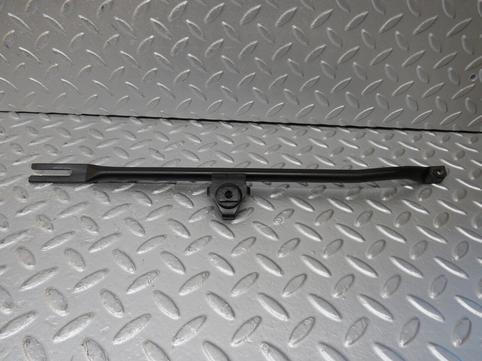 34604 Mercedes-Benz C126 380SEC Coupe Horn Bracket