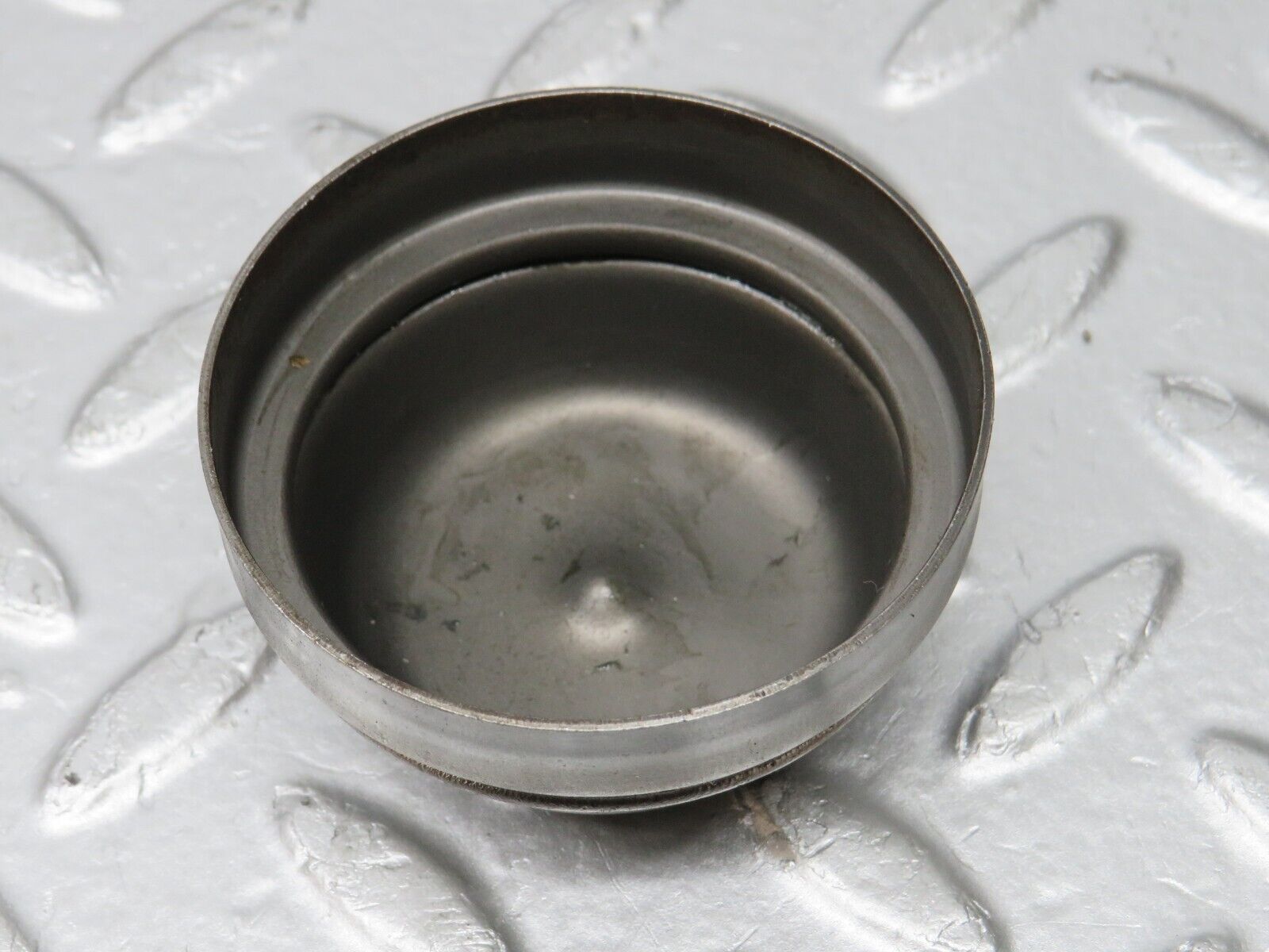 33478 Mercedes-Benz W202 C180 Wheel Hub Locking Cap