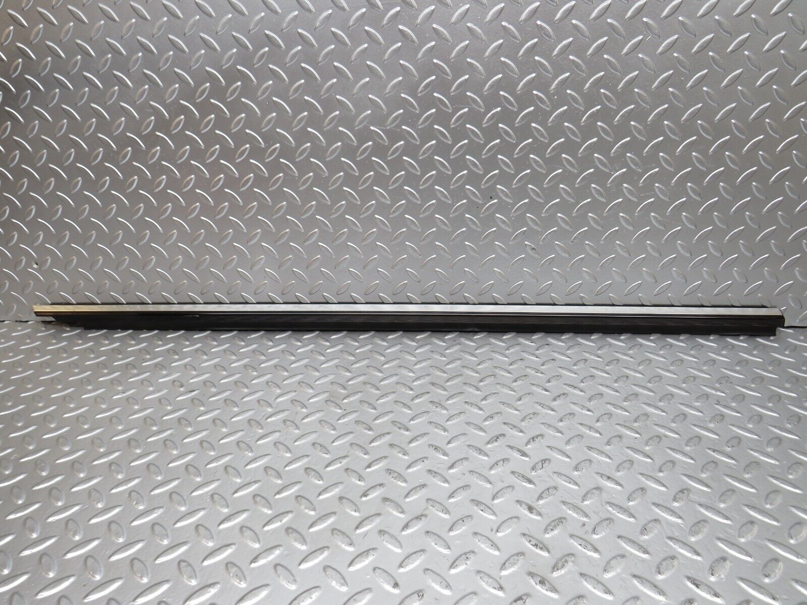 24887 Mercedes-Benz W140 S320 Front Right Door Chrome Moulding Trim