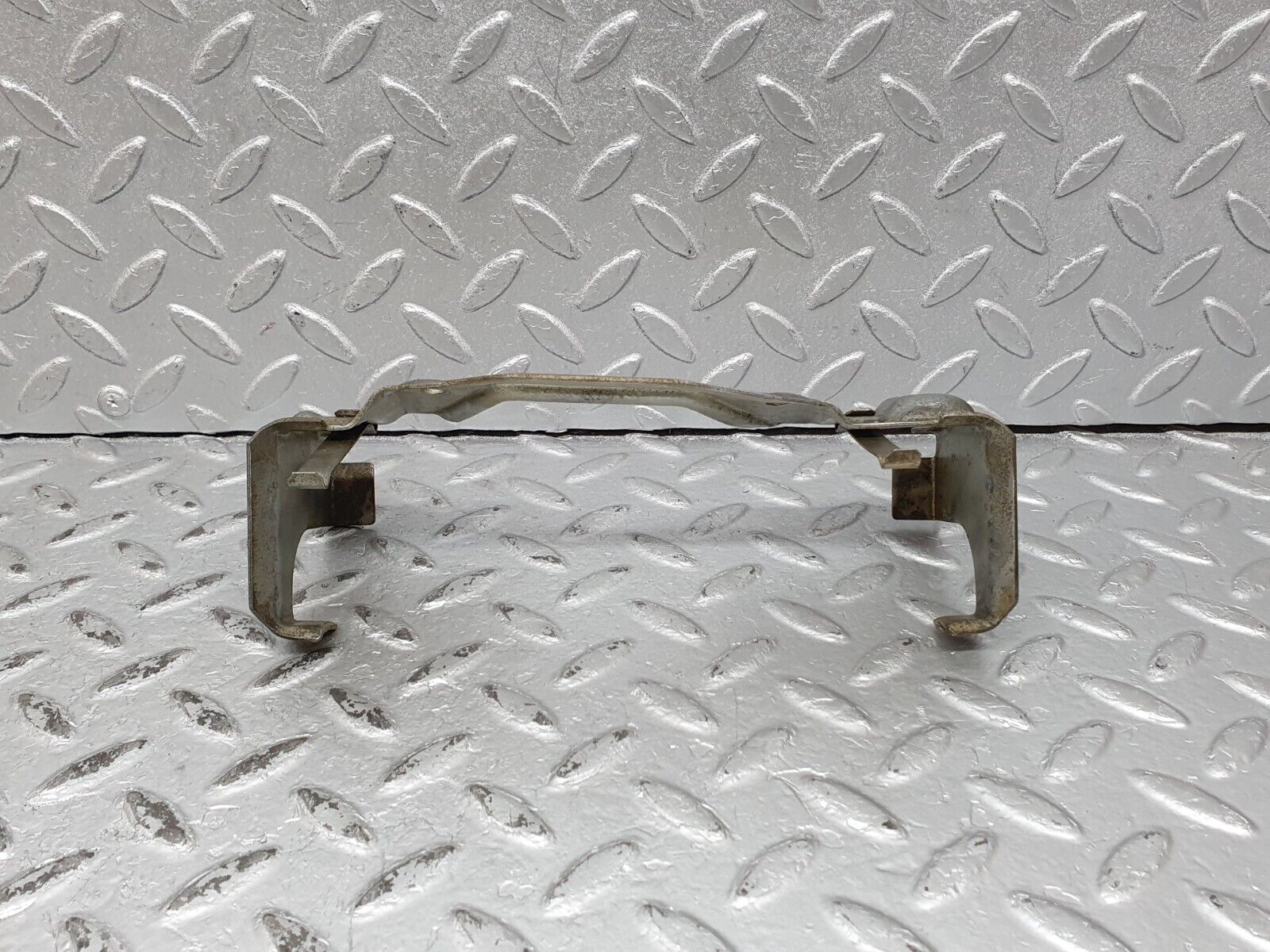 41258 Mercedes-Benz W126 300SE ABS Module Holder Bracket
