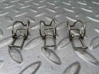 17374 Mercedes-Benz W124 260E Air Filter Box Housing Clip 3x