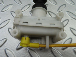 W124 Wagon rear right door lock vacuum actuator used OEM