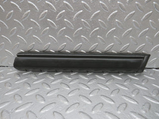 33996 Mercedes-Benz W124 260E Front Right Fender Wing Centre Moulding Trim