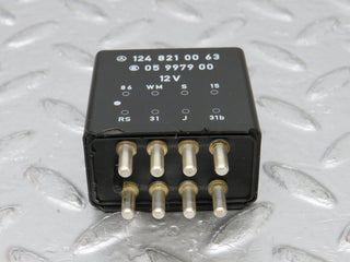 32476 Mercedes-Benz S124 300TE Wagon Rear Windscreen Wiper Relay 1248210063