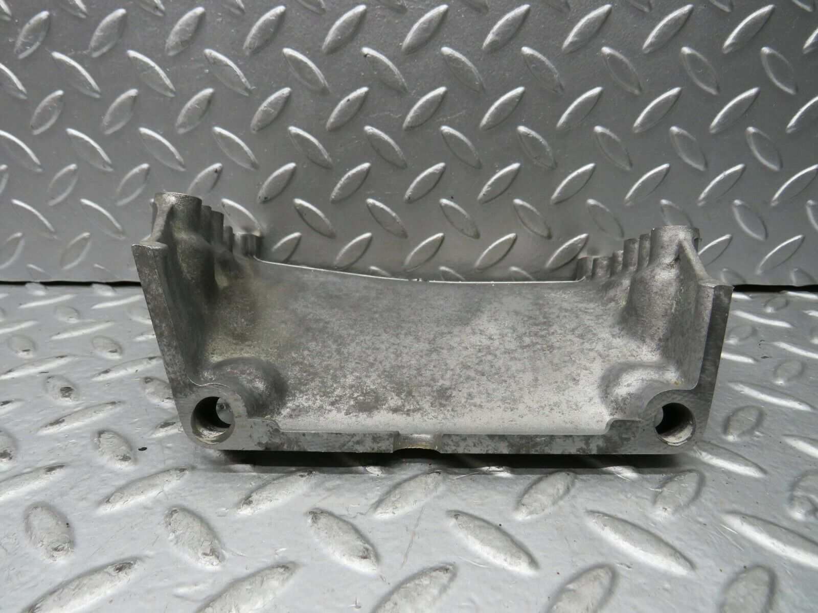 22137 Mercedes-Benz S123 280TE Wagon Gearbox Support 1100140195