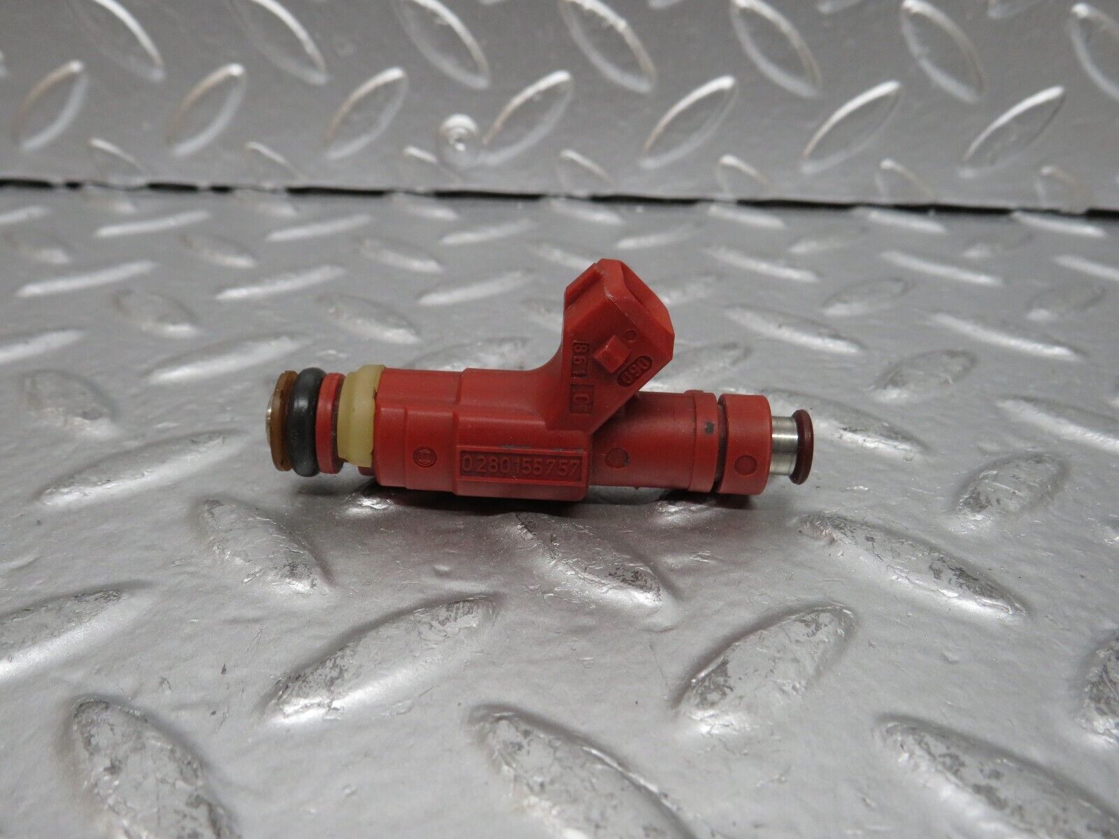 24913 Mercedes-Benz W140 S320 Fuel Injector Bosch 0000788623