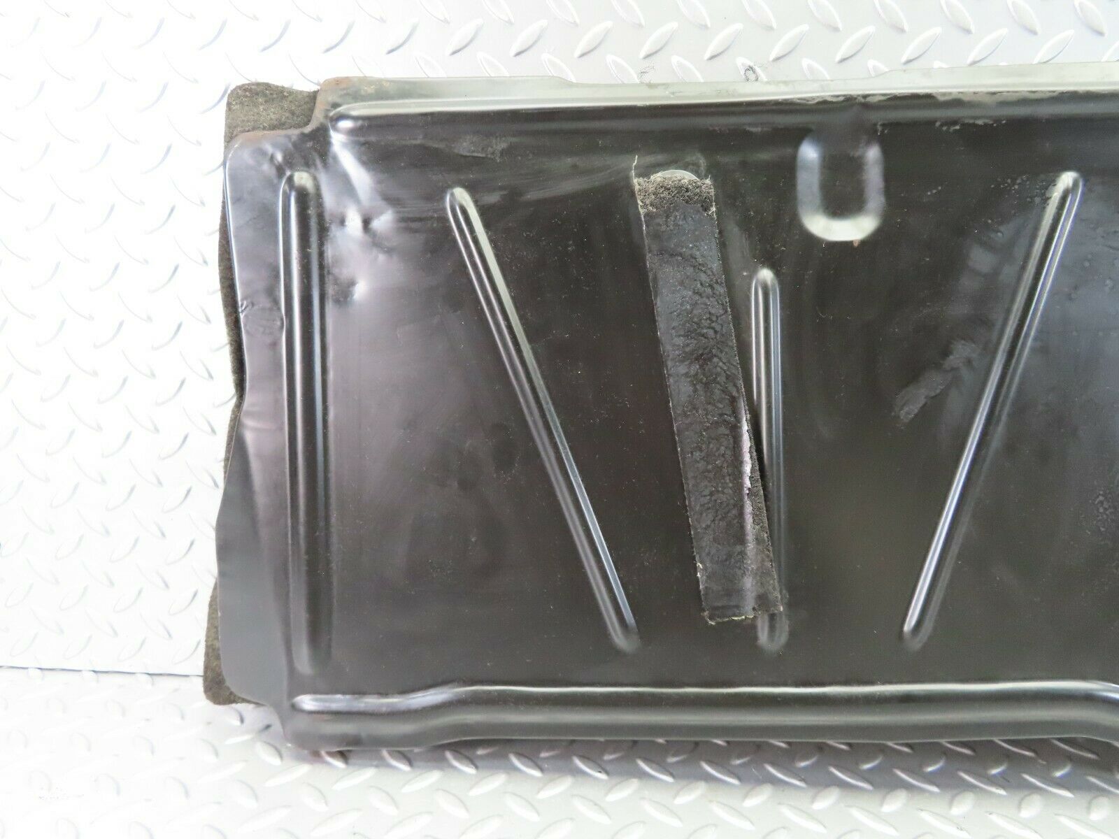 7814 Mercedes-Benz W116 450SE Fuel Tank Cover Plate