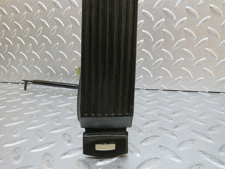 W124 accelerator pedal with rubber used OEM