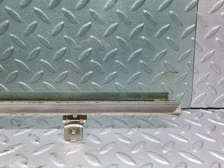 40781 Mercedes-Benz W123 300D Rear Right Door Window Glass