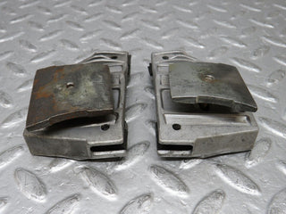 37818 Mercedes-Benz A124 320E Cabriolet Door Window Guide Bracket 2x 1247250132 1247250232