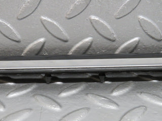 40639 Mercedes-Benz W123 300D Front Left Fender Wing Centre Moulding Trim