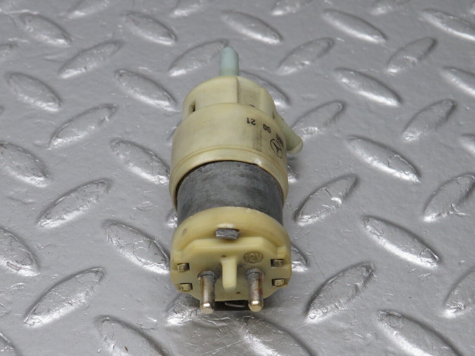 39117 Mercedes-Benz R107 500SL Windscreen Washer Pump 1238690021