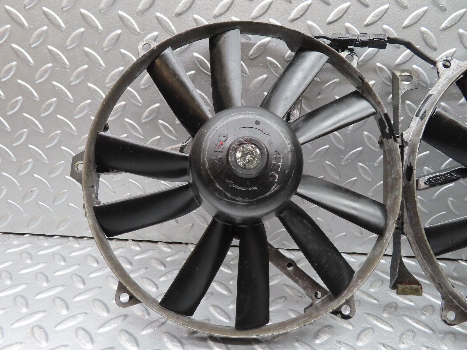 20076 Mercedes-Benz R129 300SL Coupe Radiator Cooling Fan 1295051055