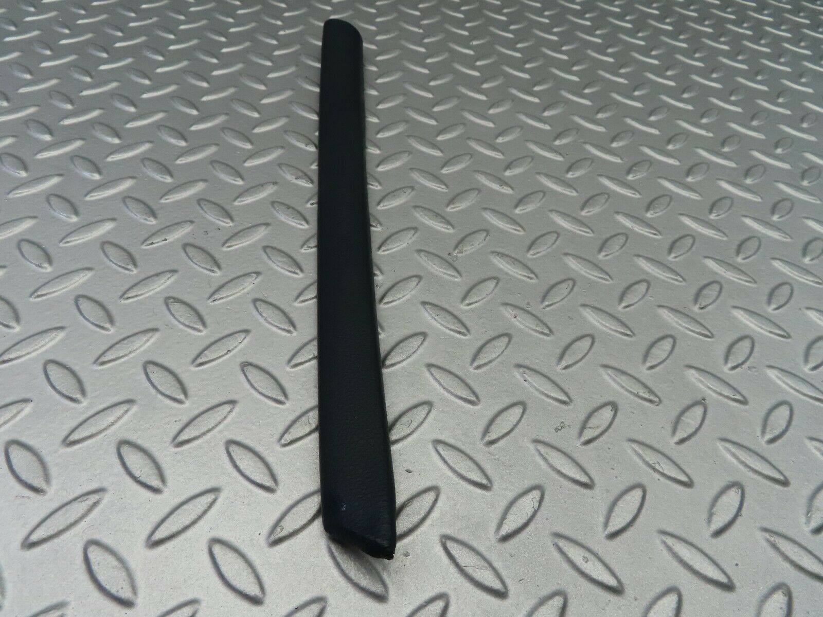 6910 Mercedes-Benz C107 350SLC Coupe Interior Rear Right Quarter Window Cover