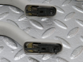 36061 Mercedes-Benz W126 420SE Interior Roof Grab Handle Set Grey