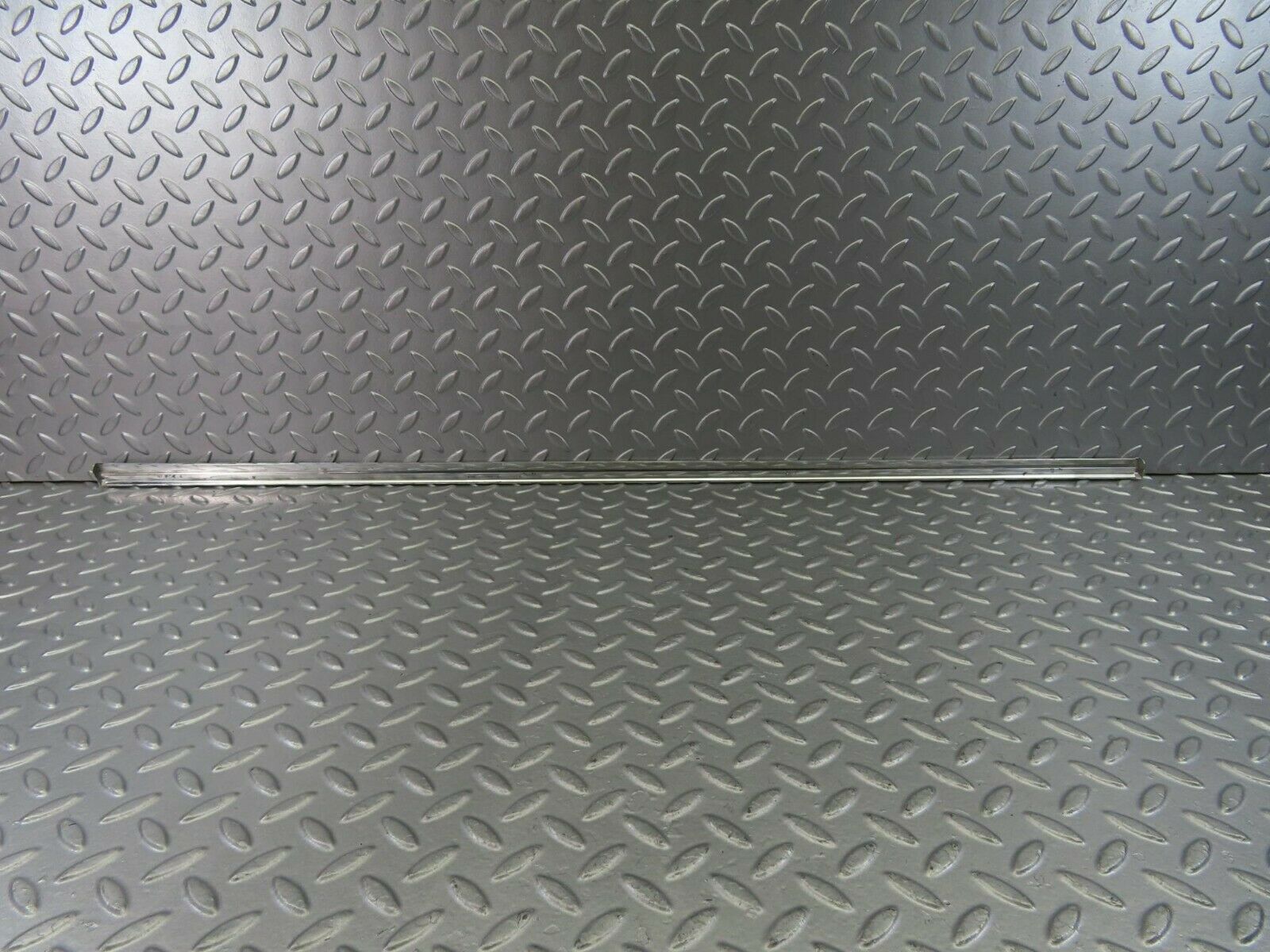 10818 Mercedes-Benz W123 230E Rear Right Door Chrome Moulding Trim