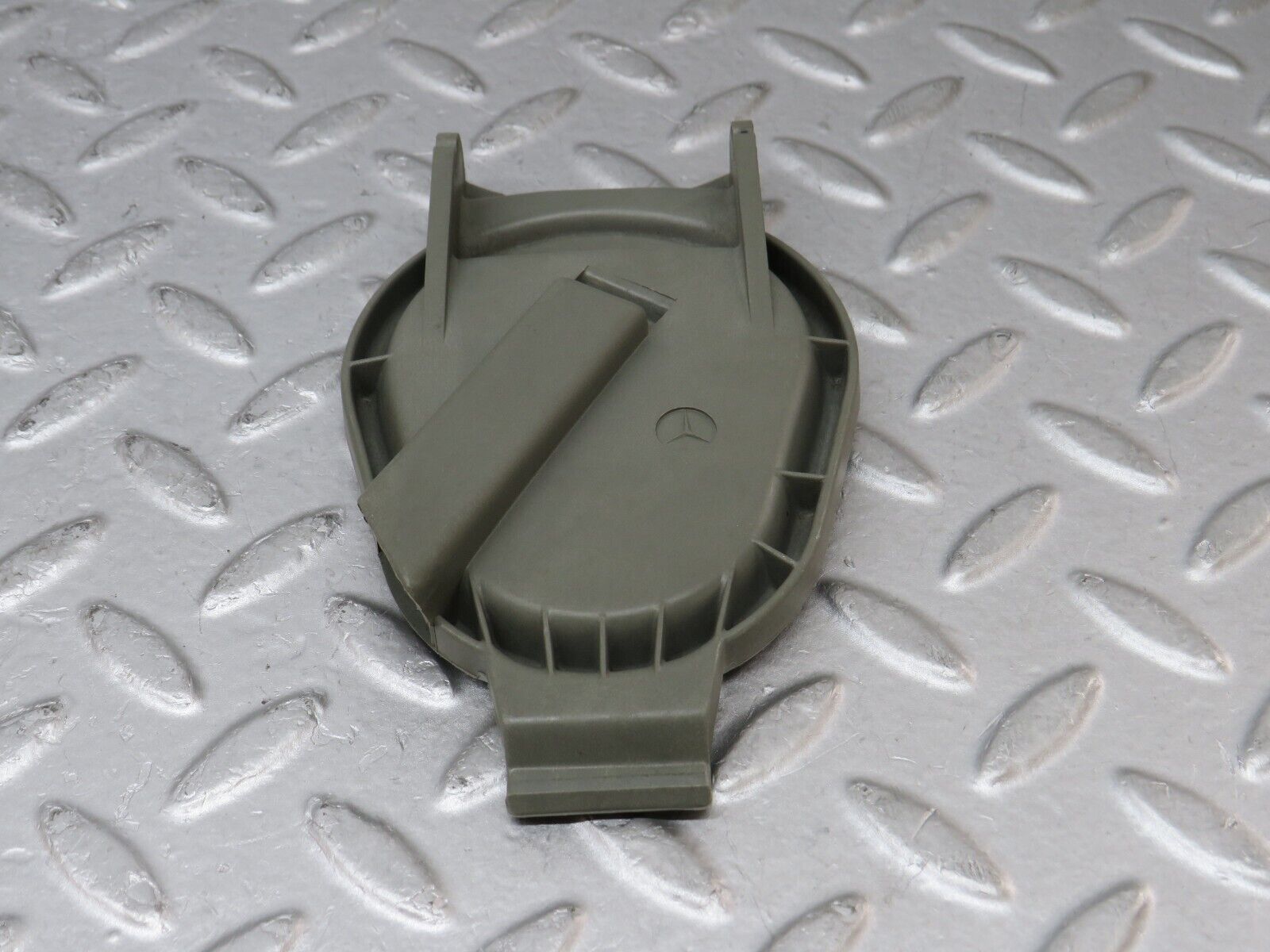 36379 Mercedes-Benz W126 420SE Headlight Lid Cover