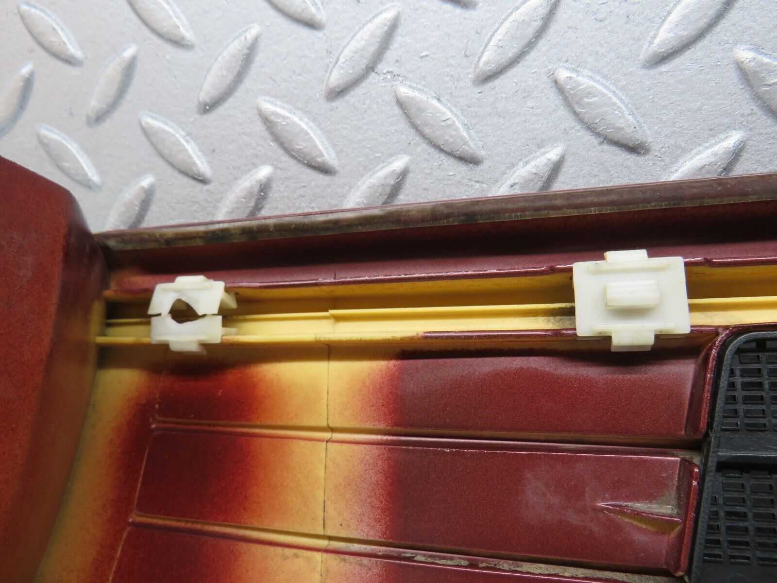 38315 Mercedes-Benz R129 280SL Coupe Front Left Fender Wing Panel 1296900140 1296980174