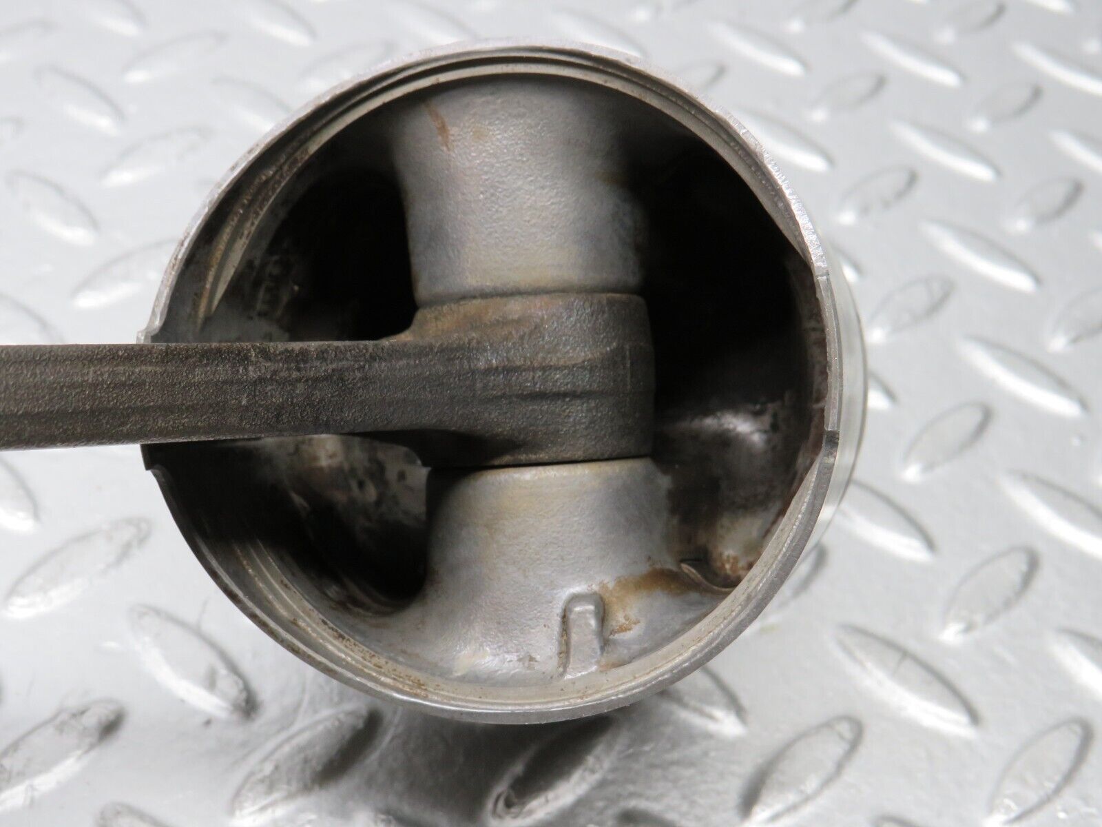 30912 Mercedes-Benz W201 190E 2.0L Piston With Connecting Rod 88.985mm 10203