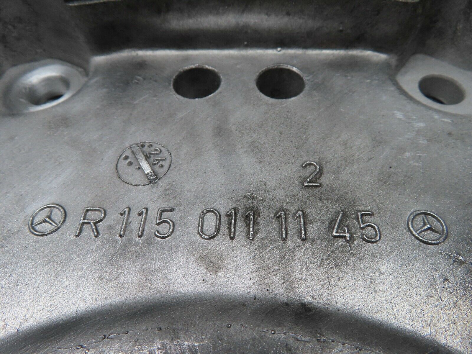 17937 Mercedes-Benz W123 200 Gearbox Flange 1150111145