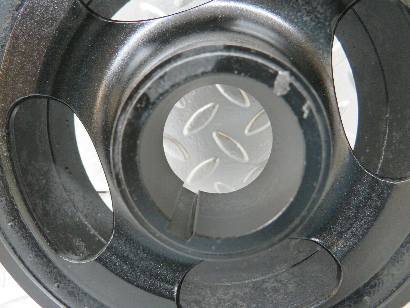 24355 Mercedes-Benz S124 220TE Wagon Crankshaft Vibration Damper 1110300303