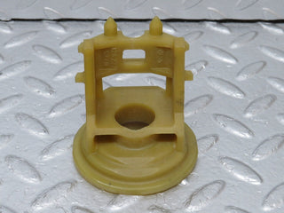 34573 Mercedes-Benz C126 380SEC Automatic Gearbox Support Bracket 1262775740