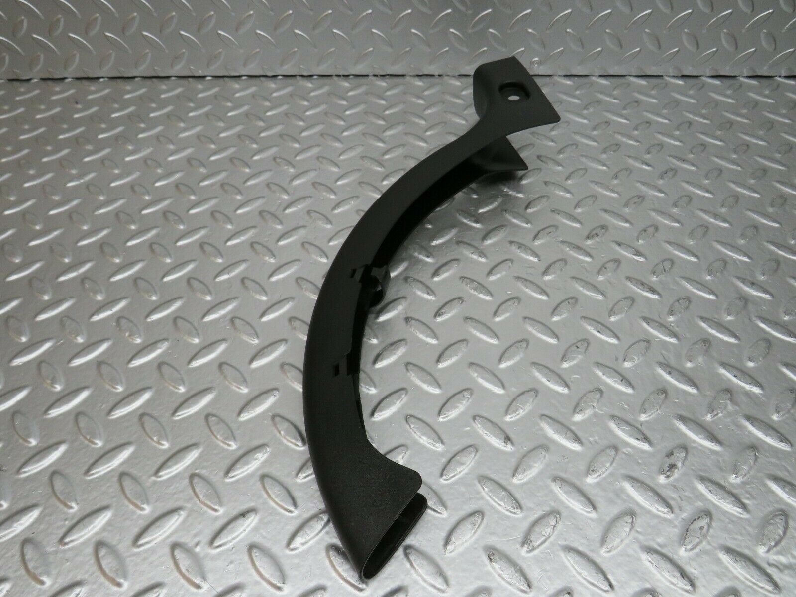 24611 Mercedes-Benz W140 S320 Boot Hinge Plastic Cover Right Side 1408214489