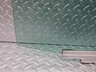 31477 Mercedes-Benz S124 220TE Wagon Rear Right Door Window Glass