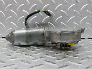 W124 Wagon window regulator motor right used OEM