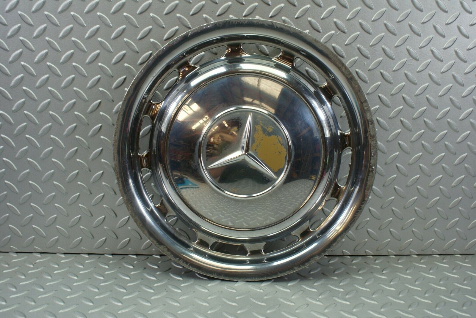 3141 Mercedes-Benz C107 350SLC Coupe Coupe Wheel Trim Hub Cap 14