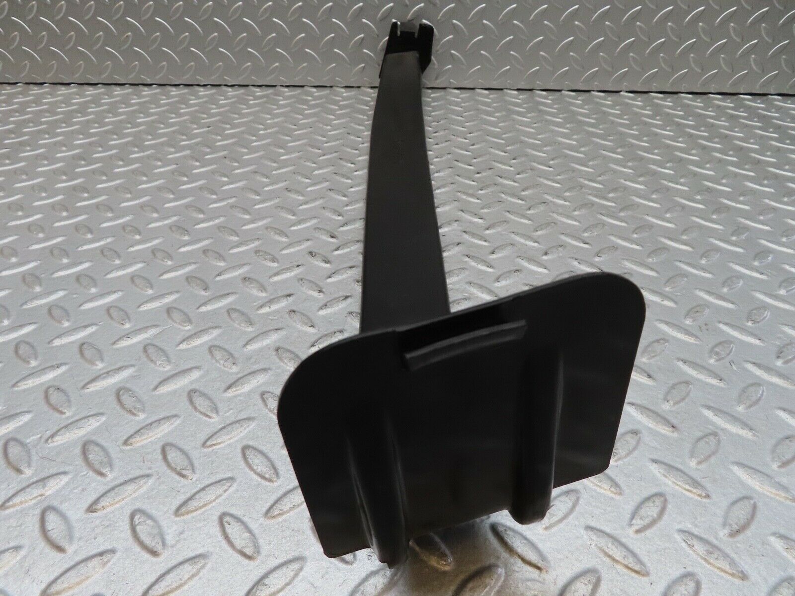 16833 Mercedes-Benz C123 280CE Coupe Cable Channel Cover Right Side 1238211236