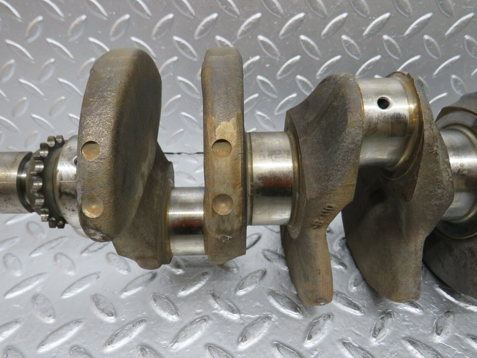 30893 Mercedes-Benz W201 190E 2.0L Crankshaft 1020310101