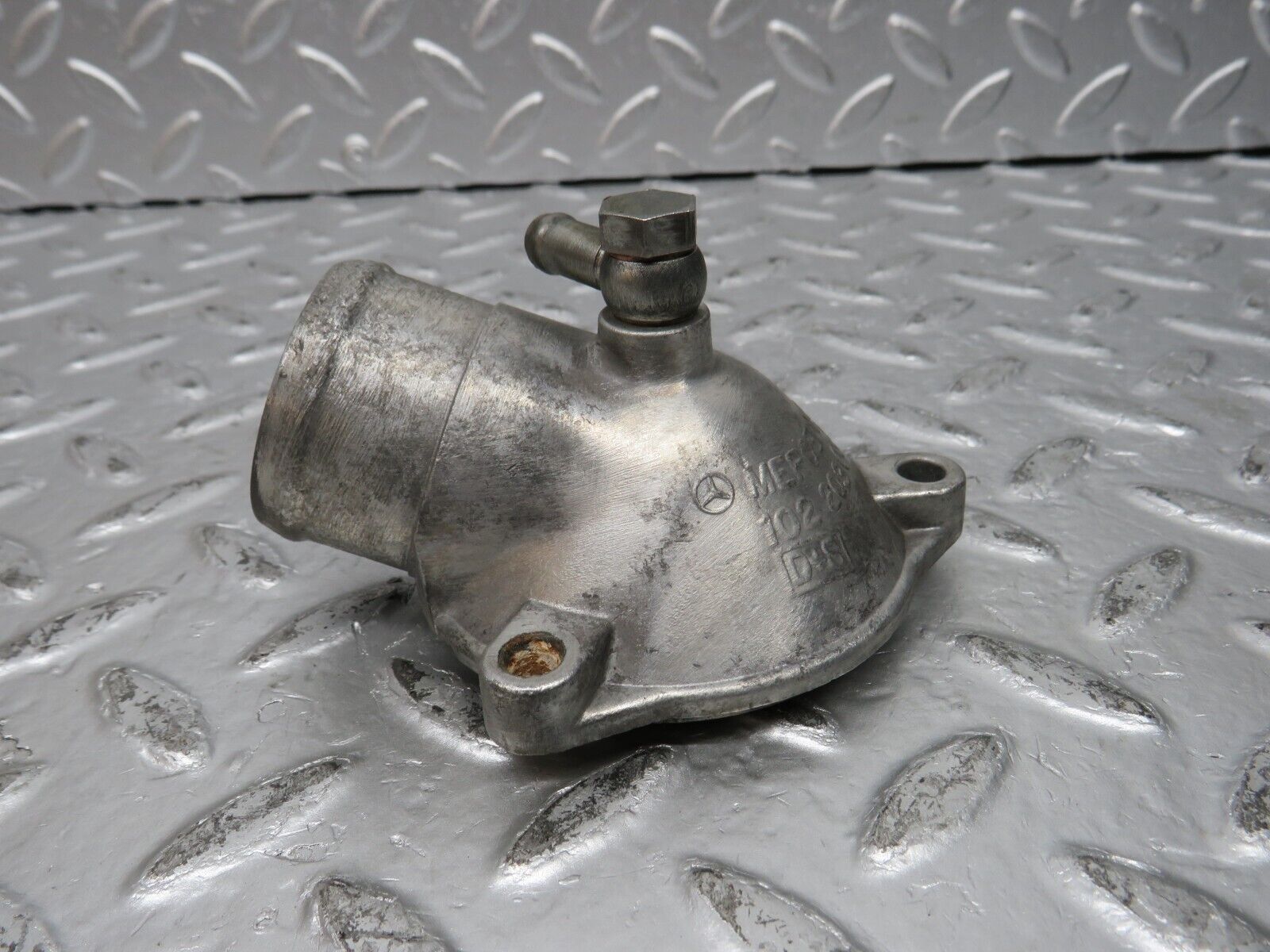 31609 Mercedes-Benz W201 190LE 1.8L Thermostat Housing 1022030374