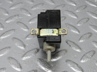 34076 Mercedes-Benz W124 260E Vacuum Valve
