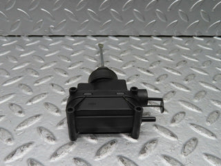 21442 Mercedes-Benz W126 300SE Front Door Lock Vacuum Actuator