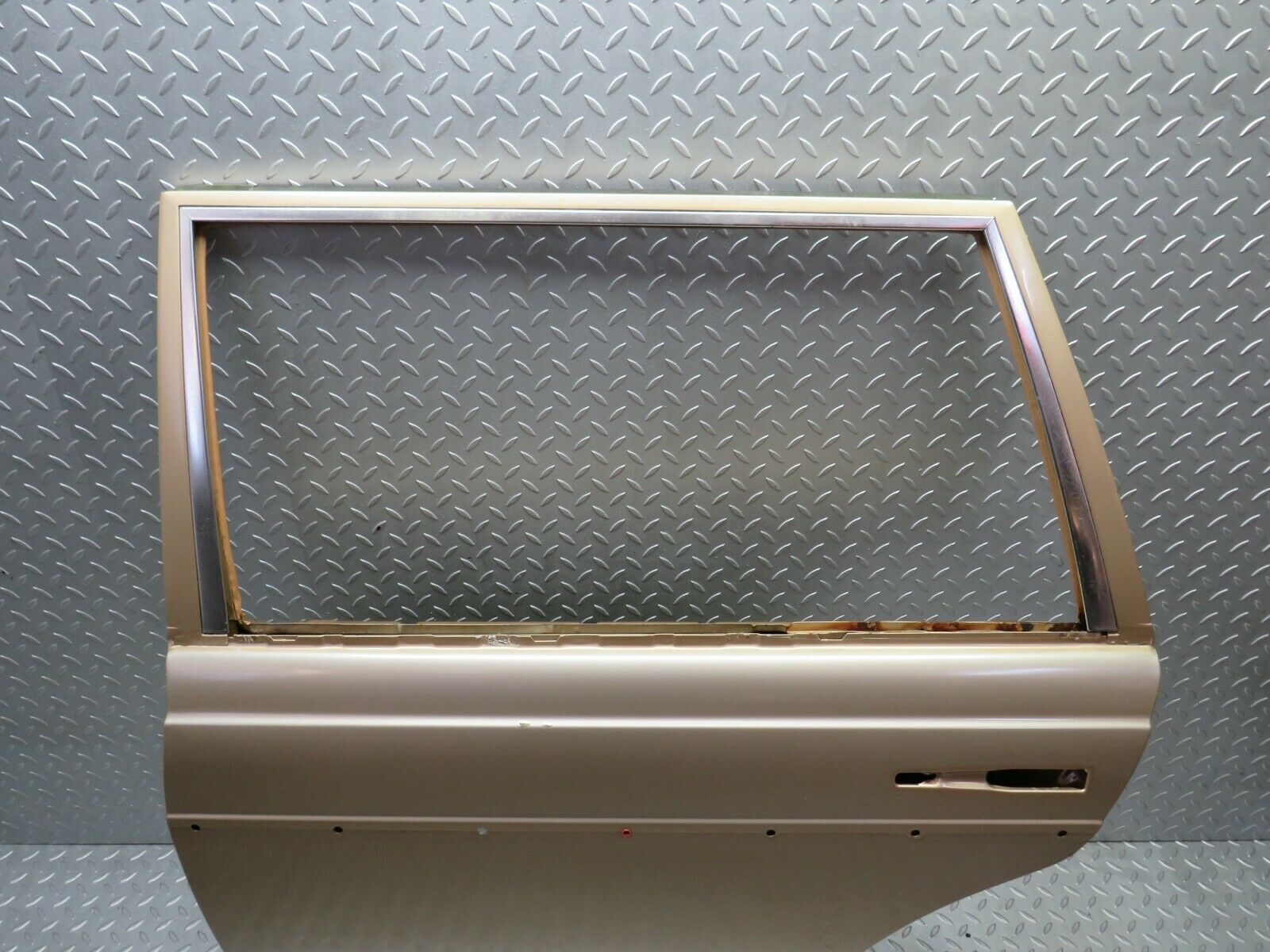 22108 Mercedes-Benz S123 280TE Wagon Rear Left Door