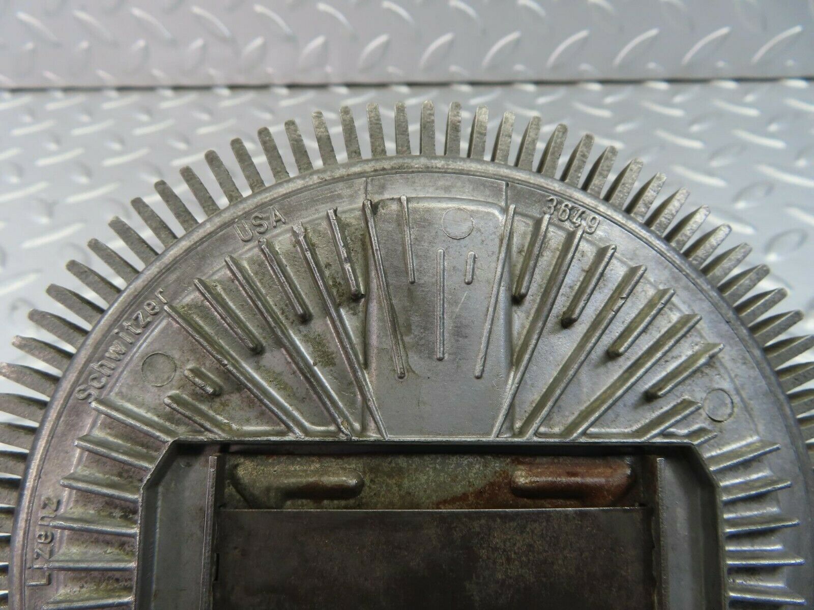 8981 Mercedes-Benz W108 Engine Cooling Fan Clutch